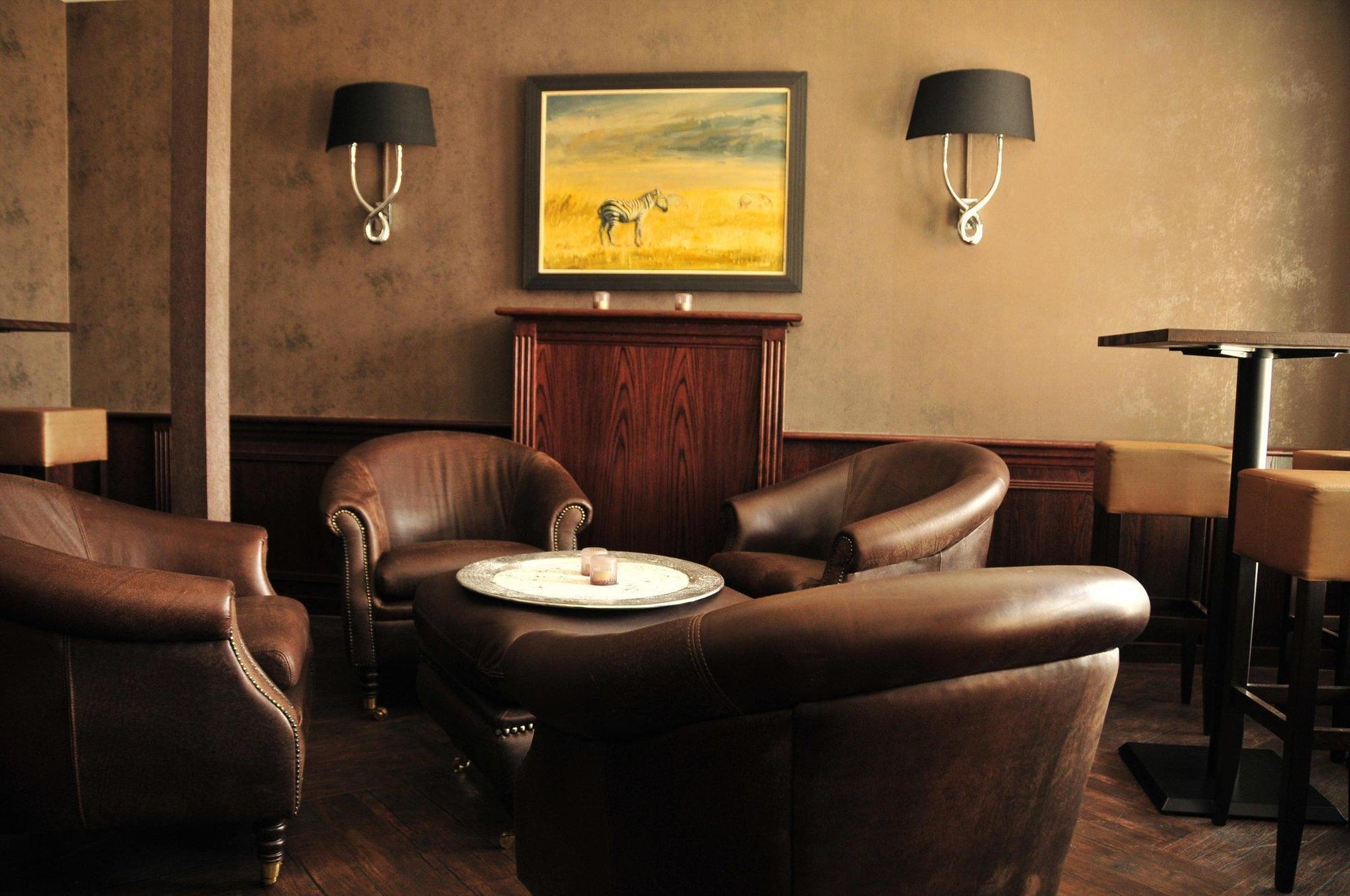 Chariot Hotel 4*