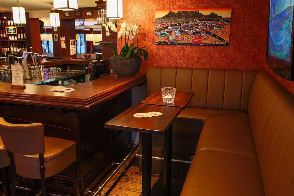 Chariot Hotel 4*